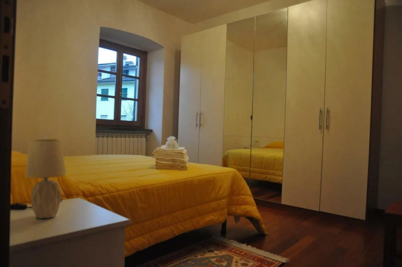 Apartment Appartamento Le Rondini Cassanesi